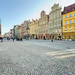 Stylish Located In The Old Town Close To Attractions By Renters * 브로츠와프
