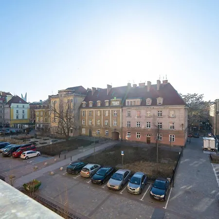 Daire Stylish Located In The Old Town Close To Attractions By Renters *