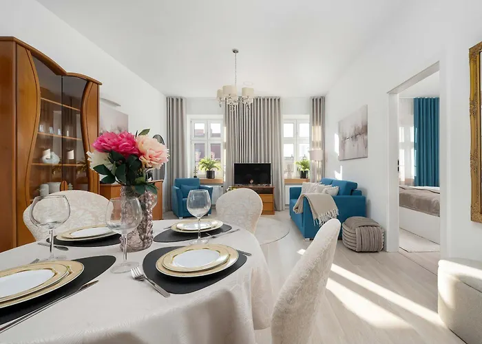 Stylish Located In The Old Town Close To Attractions By Renters דירה ורוצלב