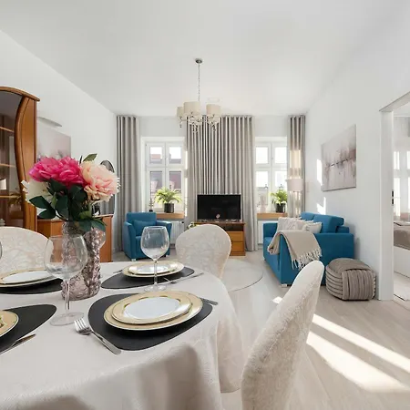 Stylish Located In The Old Town Close To Attractions By Renters Appartamento Breslavia