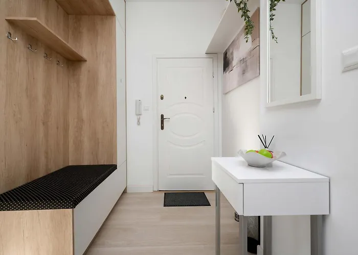 Stylish Located In The Old Town Close To Attractions By Renters Апартаменты Вроцлав