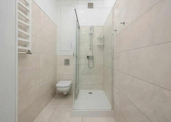 Stylish Located In The Old Town Close To Attractions By Renters Апартаменты *